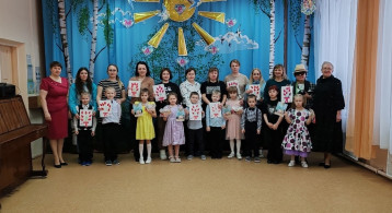 Утренник в старшей группе "8 марта" Утренник в старшей группе "8 марта".