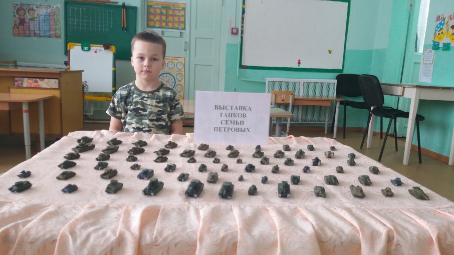 Выставка бронетанковой техники Петрова М.А. Выставка бронетанковой техники Петрова М.А.
